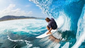 ag体育团队-从温网荣耀到切尔西看台，科维托娃五年高光背后藏着怎样的蓝军之魂？